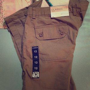 NWT Liz Claiborne Brown Shorts Size 12 or 14